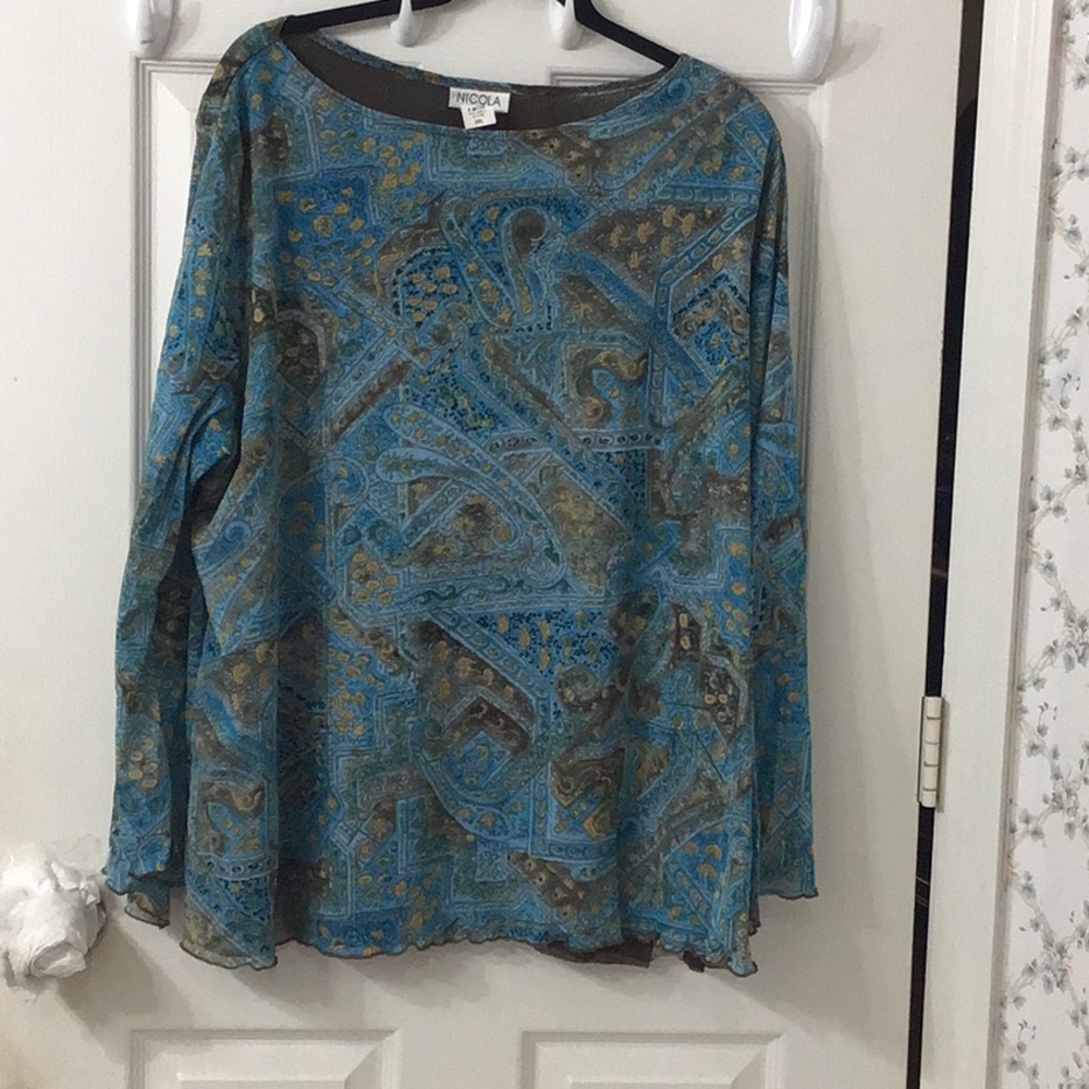 Plus Size 3XL Long Sleeve Top Fully Lined w/ Scalloped Hemline  & Sleeves.